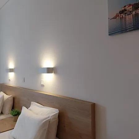 Apartment Papadatos Studios