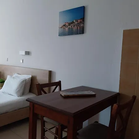 Papadatos * 아르고스톨리온